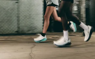 Ropa, calzado y accesorios de running